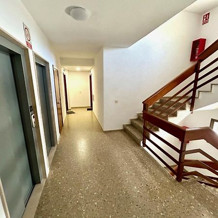 Gatu Arena " Preferente Mayores De 25 Anos Y Familias " El Puerto de Santa María Esterno foto